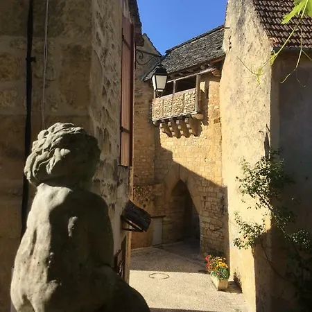 Le Pompon D'or Saint-Pompont