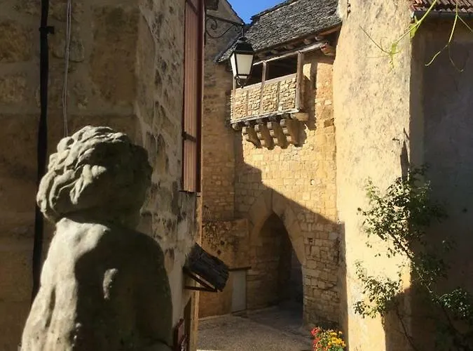 Le Pompon D'or Saint-Pompont